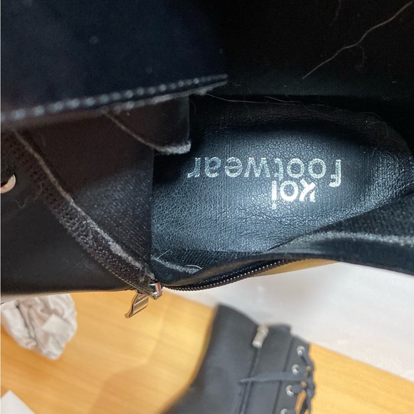 Koi Footwear Women's Black pu Horace Platform Boots w/Z/L DEP6  Size: US 8/UK6 - Picture 5 of 8